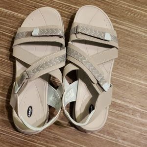 NWOT Dr.Scholl's shoes